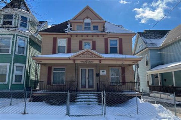 Syracuse home asking $12K for sale comes with a huge catch