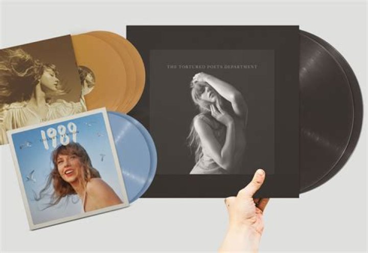 Taylor Swift brings vinyl record sales to new heights