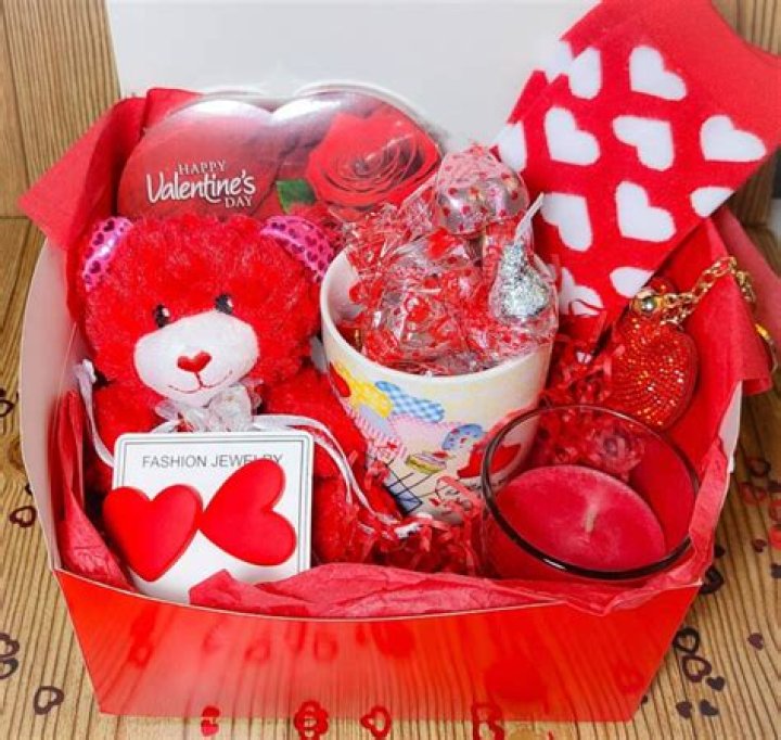 The 4 best Valentine's Day gifts — and the 3 worst presents