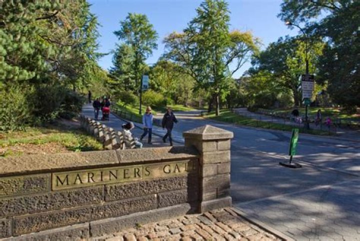 The hidden cemeteries of NYC