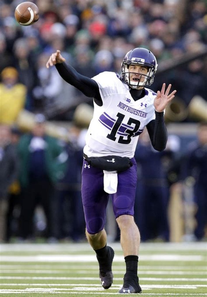 There’s a ‘sleeper’ emerging in Broncos’ QB competition