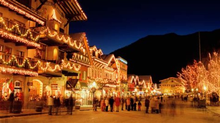 These are the ten best Christmas towns in America