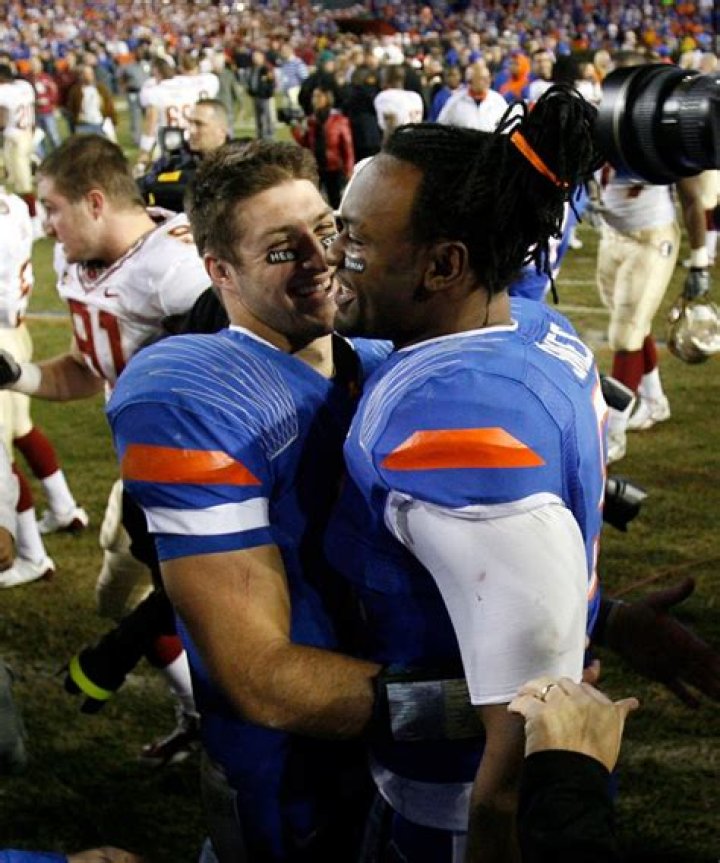 Tim Tebow's Florida teammates tested virginity with naked photos