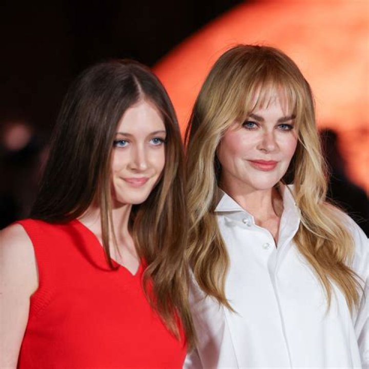 Tom Cruise, Nicole Kidman's daughter Bella posts rare selfie