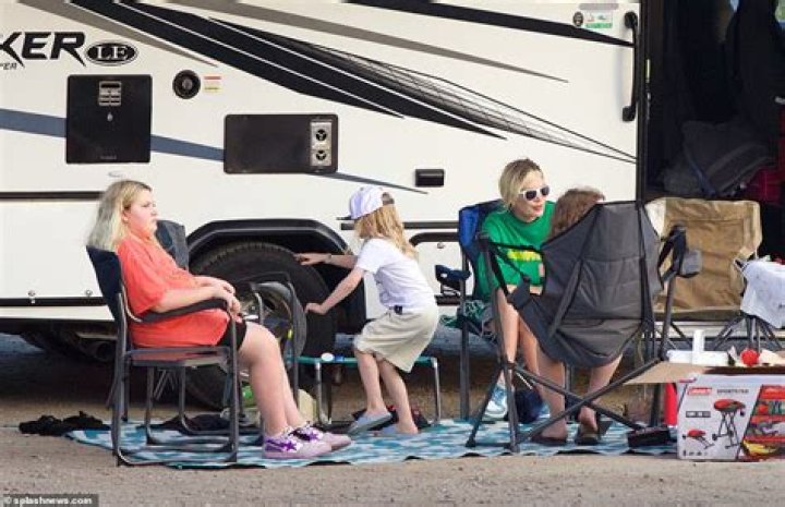 Tori Spelling seen living in RV park with 5 kids: 'We need a home'