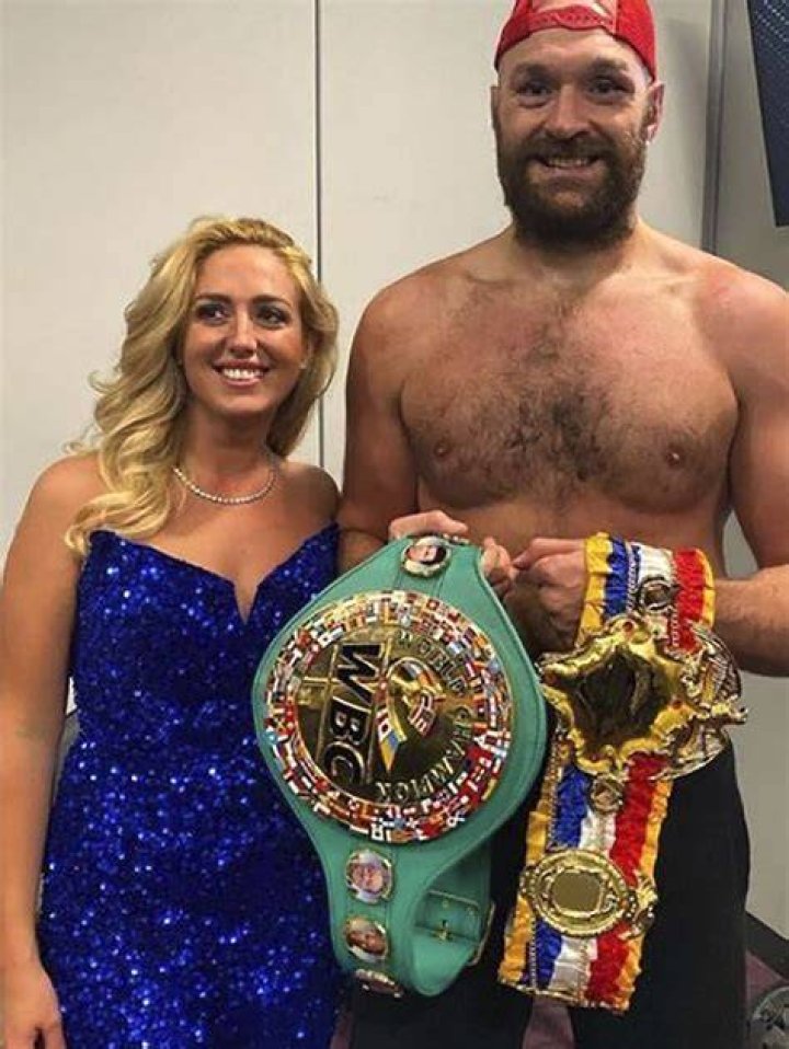 Tyson Fury parties in Vegas with Steve Aoki after Deontay Wilder win