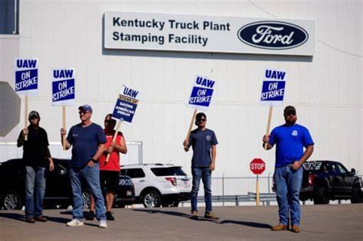 UAW, Ford nearing a deal that could end strike after raising pay offer