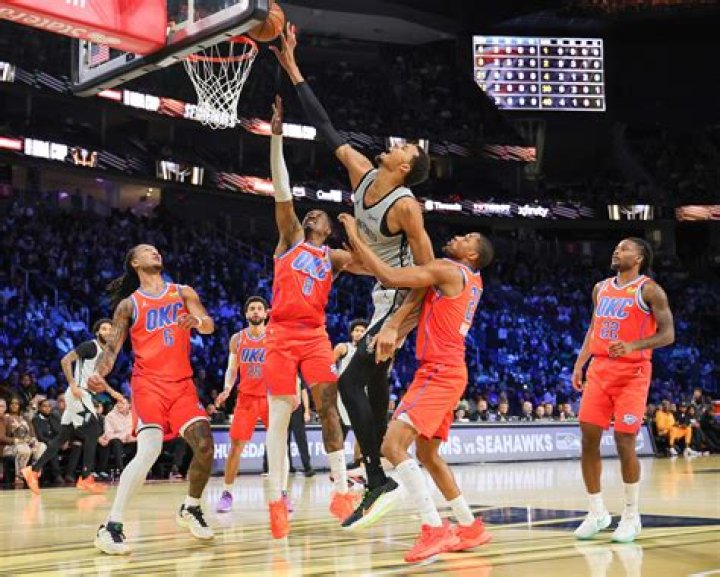 Unusual way Knicks' Isaiah Hartenstein hit on Kourtney Kellar