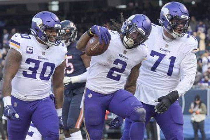 Vikings' Alexander Mattison shares racist DMs after Eagles loss