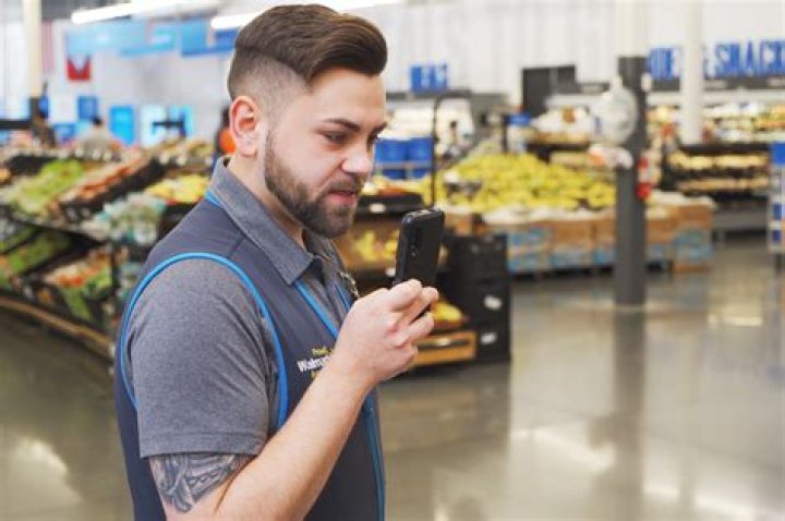 Walmart's free phones for employees raise privacy concerns: experts