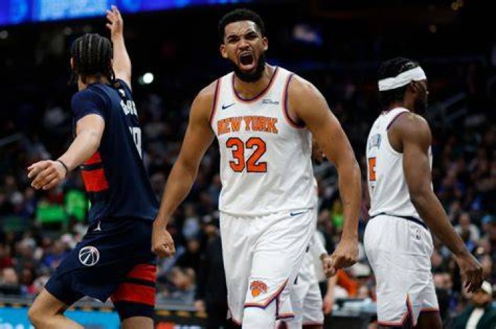 Walt Frazier will call Knicks games 'as long' as he can