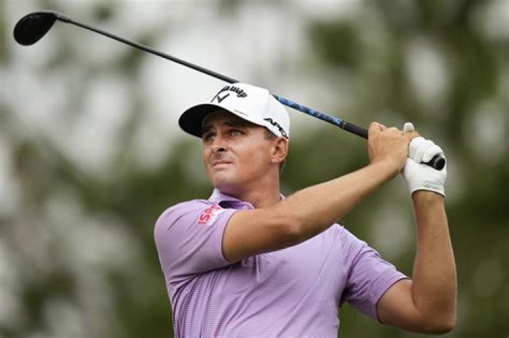 Weather delays in second round of The Players Championship