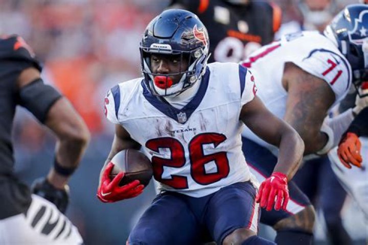 Week 11 fantasy football waiver adds: Devin Singletary