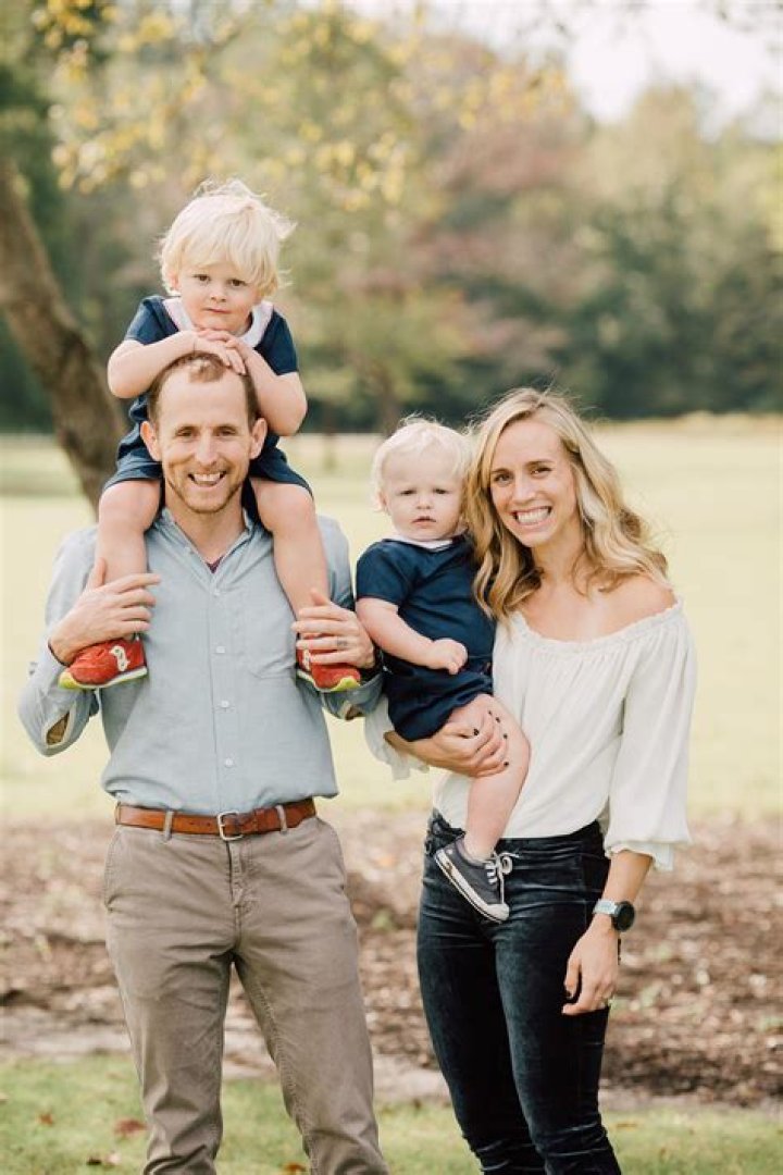 Who is the billionaire family of slain teacher Eliza Fletcher?