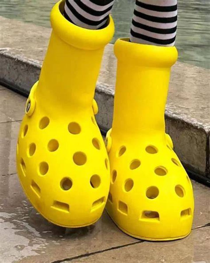 Woman locked in croc’s grip for 90 minutes gets rescued: video