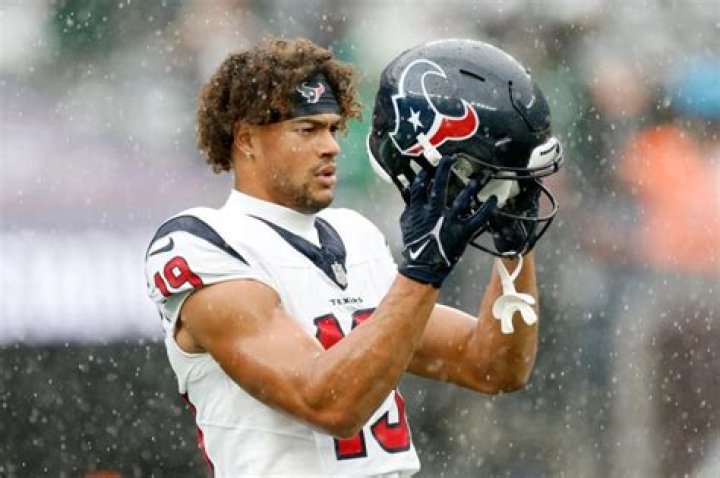 WRs John Metchie, Xavier Hutchinson emerging