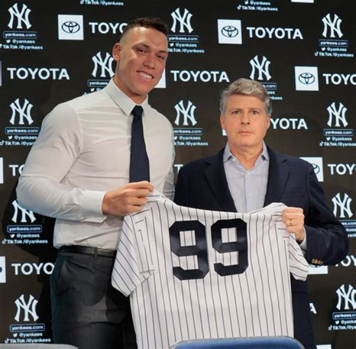 Yankees should bring Buck Showalter home to help clean up