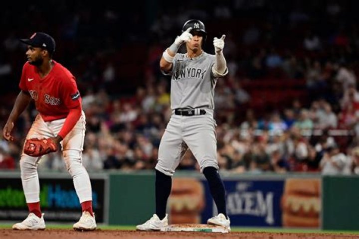 Yankees sweep Red Sox to move over .500, into fourth-place tie