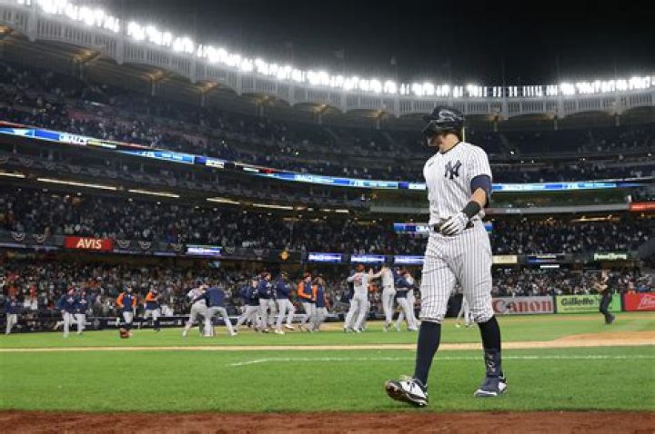 Yankees swept by Astros in ALCS as costly error dooms Game 4