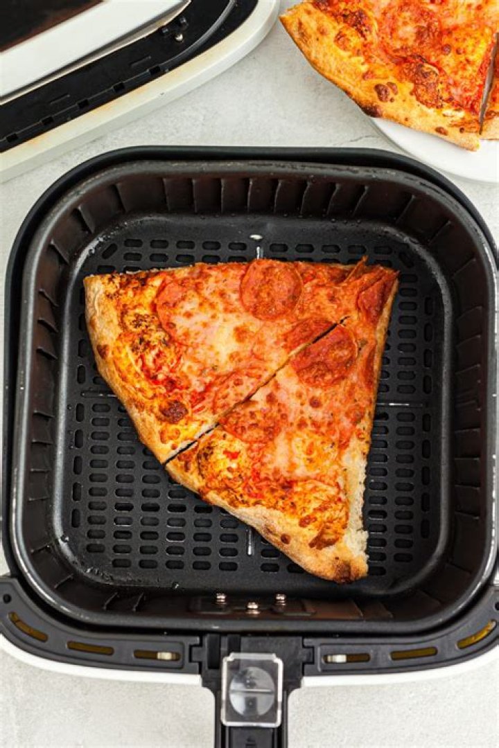 You’re reheating your pizza all wrong … the secret to keeping it crispy is an air fryer
