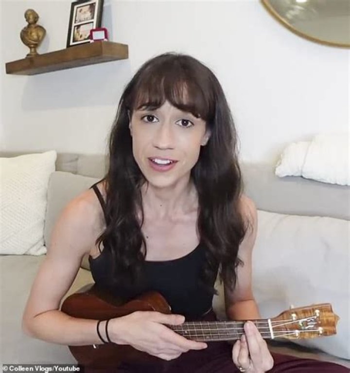 YouTuber Colleen Ballinger addresses 'embarrassing' ukulele apology